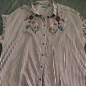 Women’s plus size blouses